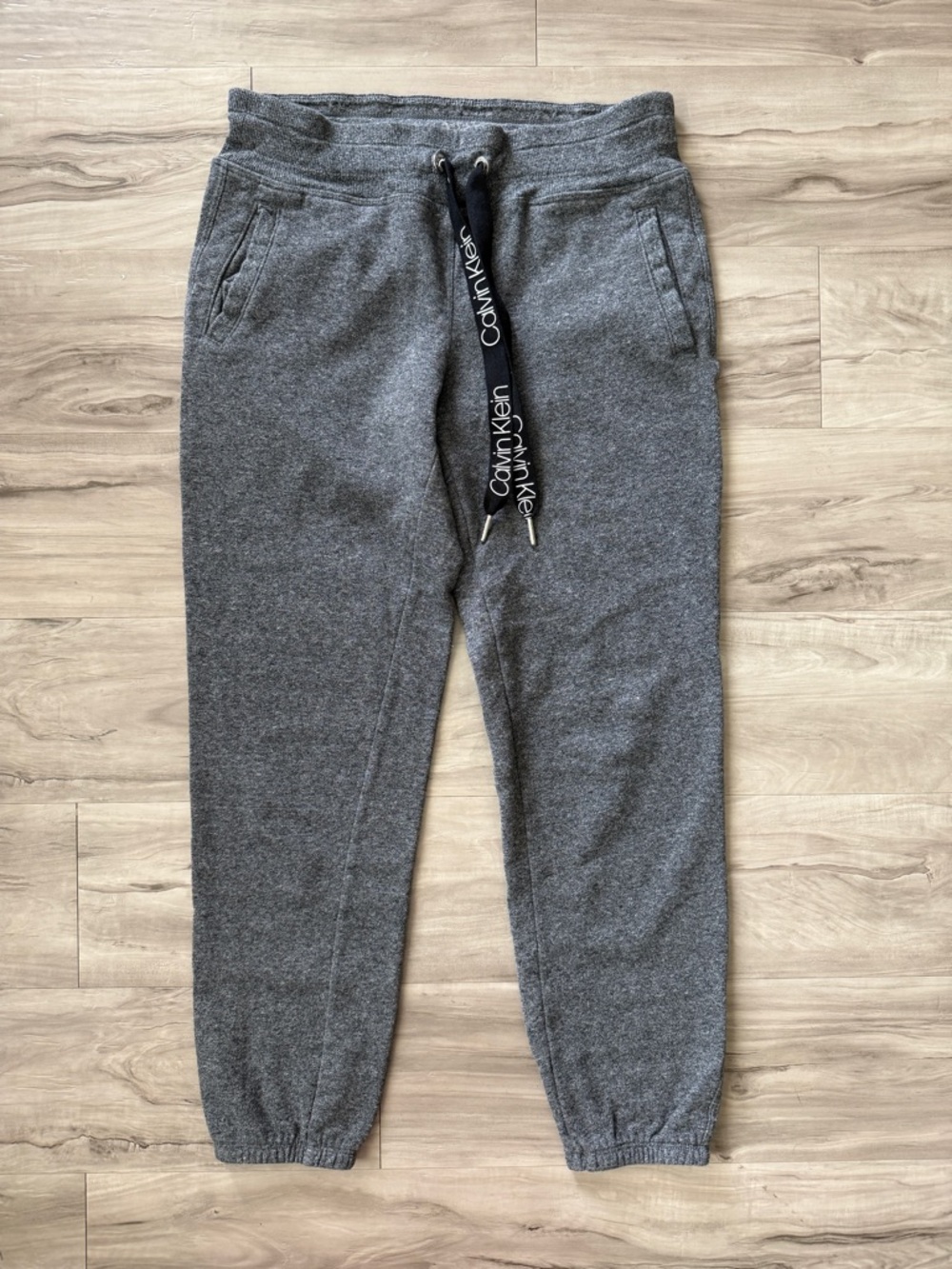 Calvin Klein Gray Joggers Logo Drawstring Sweats Lounge Pants Women’s Size Small - Picture 5 of 6